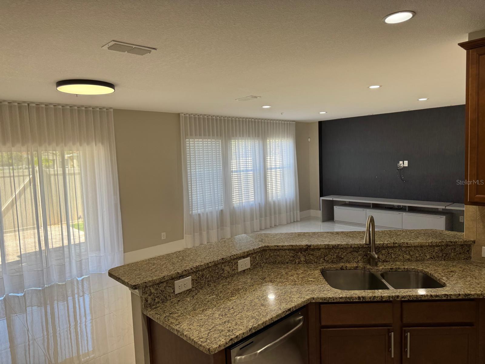 Image 23 of 69 For 2091 Bent Grass Avenue