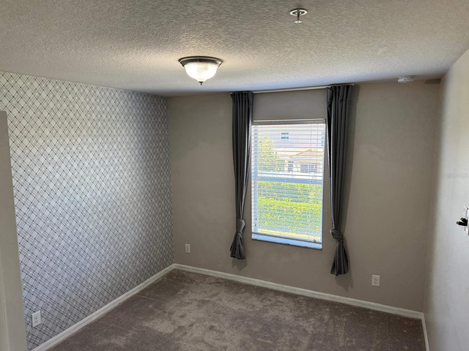 Image 32 of 69 For 2091 Bent Grass Avenue