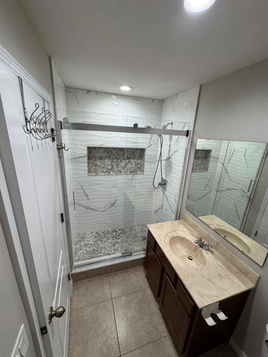 Image 40 of 69 For 2091 Bent Grass Avenue