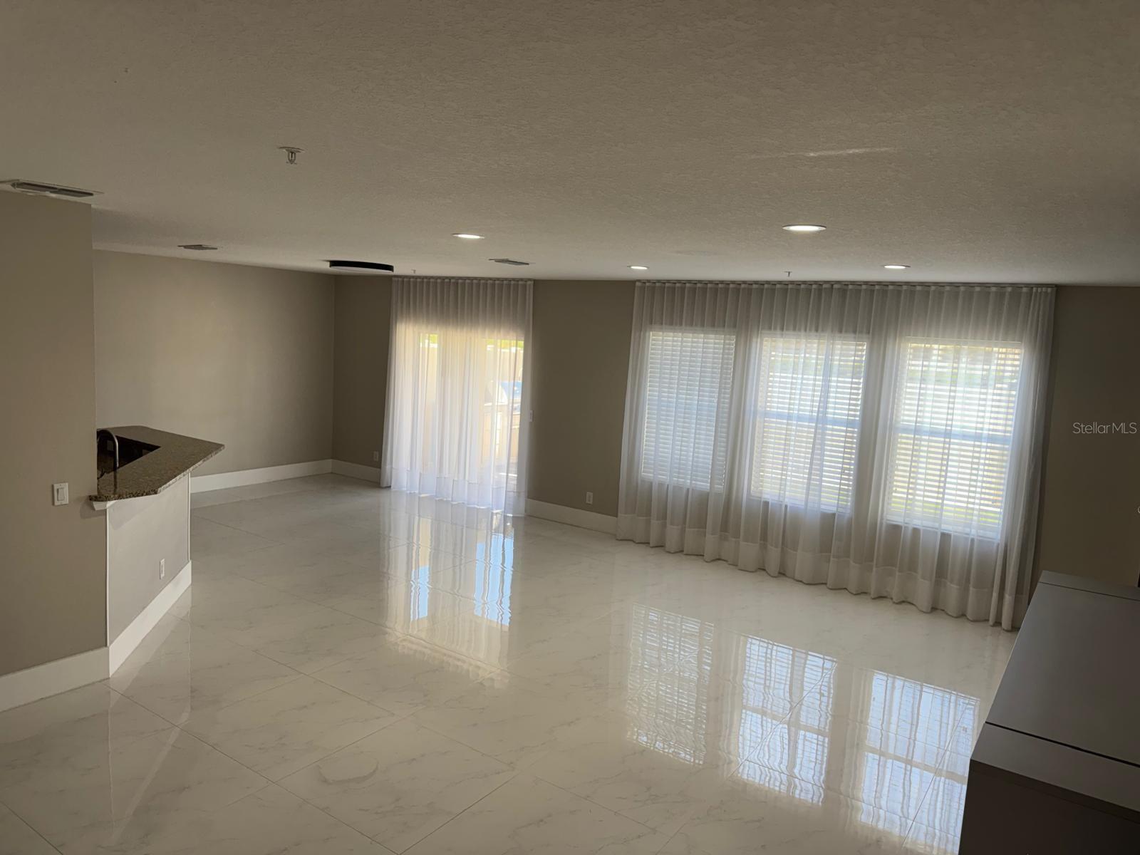 Image 6 of 69 For 2091 Bent Grass Avenue