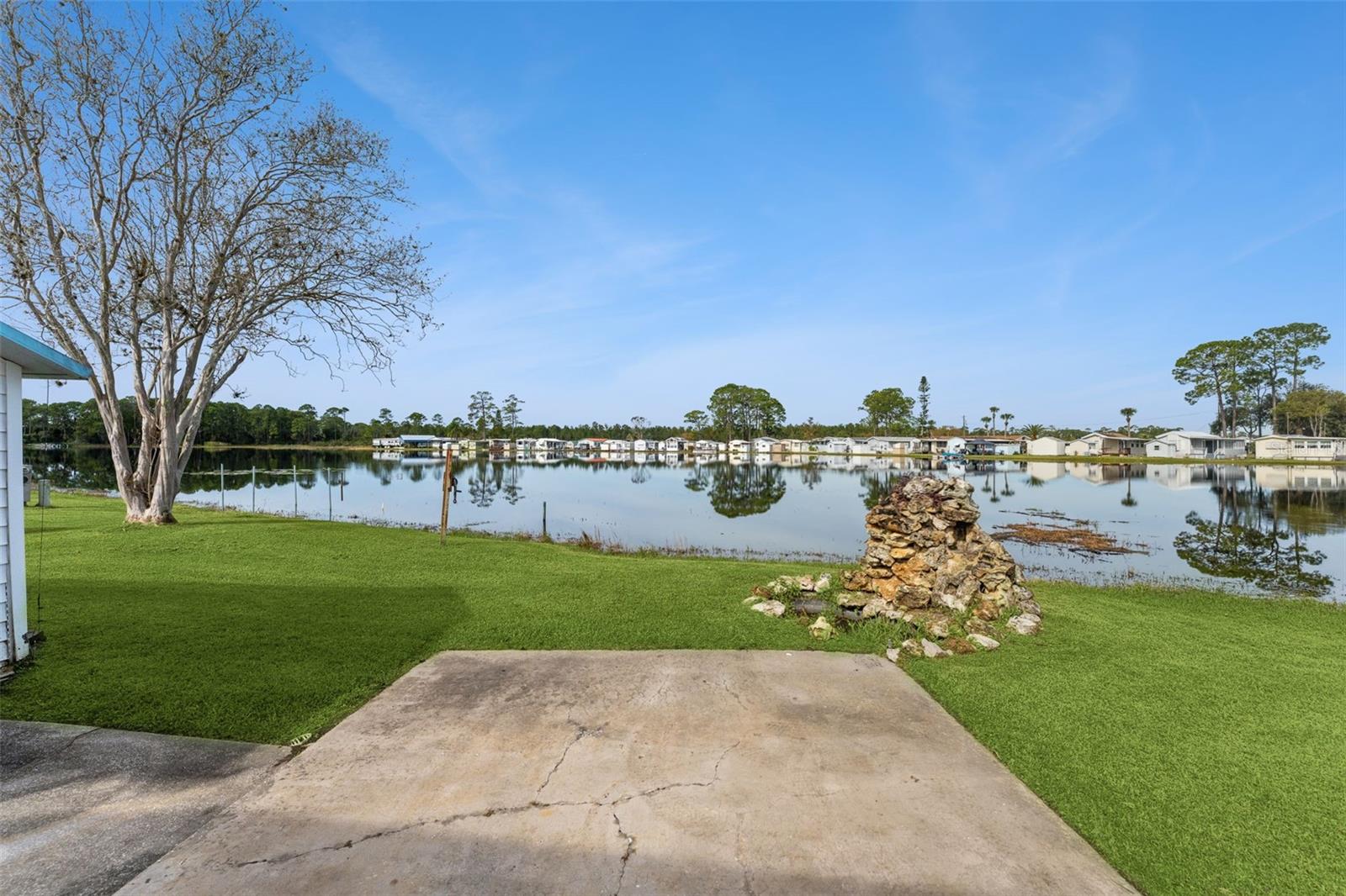 Image 17 of 18 For 314 Lakeview Drive