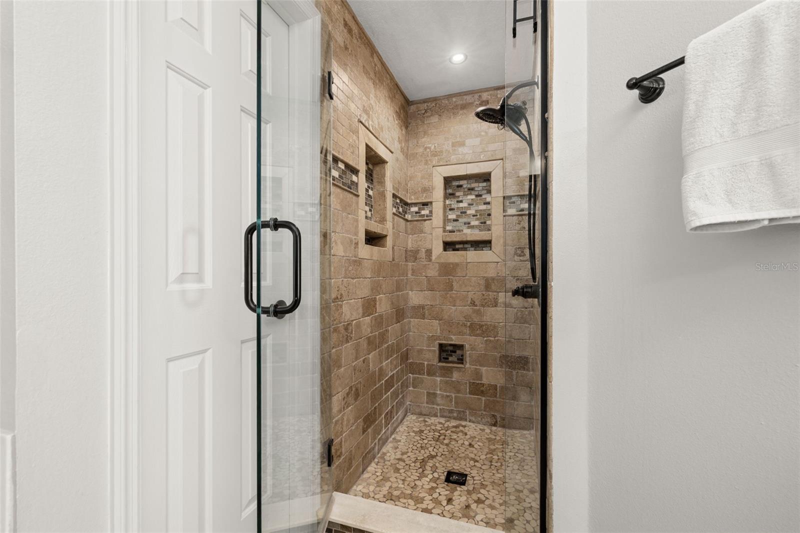 Image 16 of 35 For 2663 Glenbuck Court