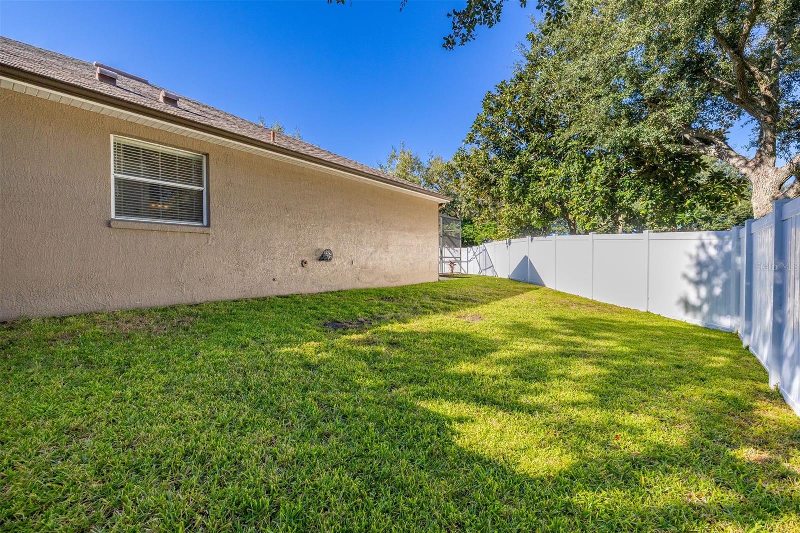 Image 27 of 35 For 2663 Glenbuck Court