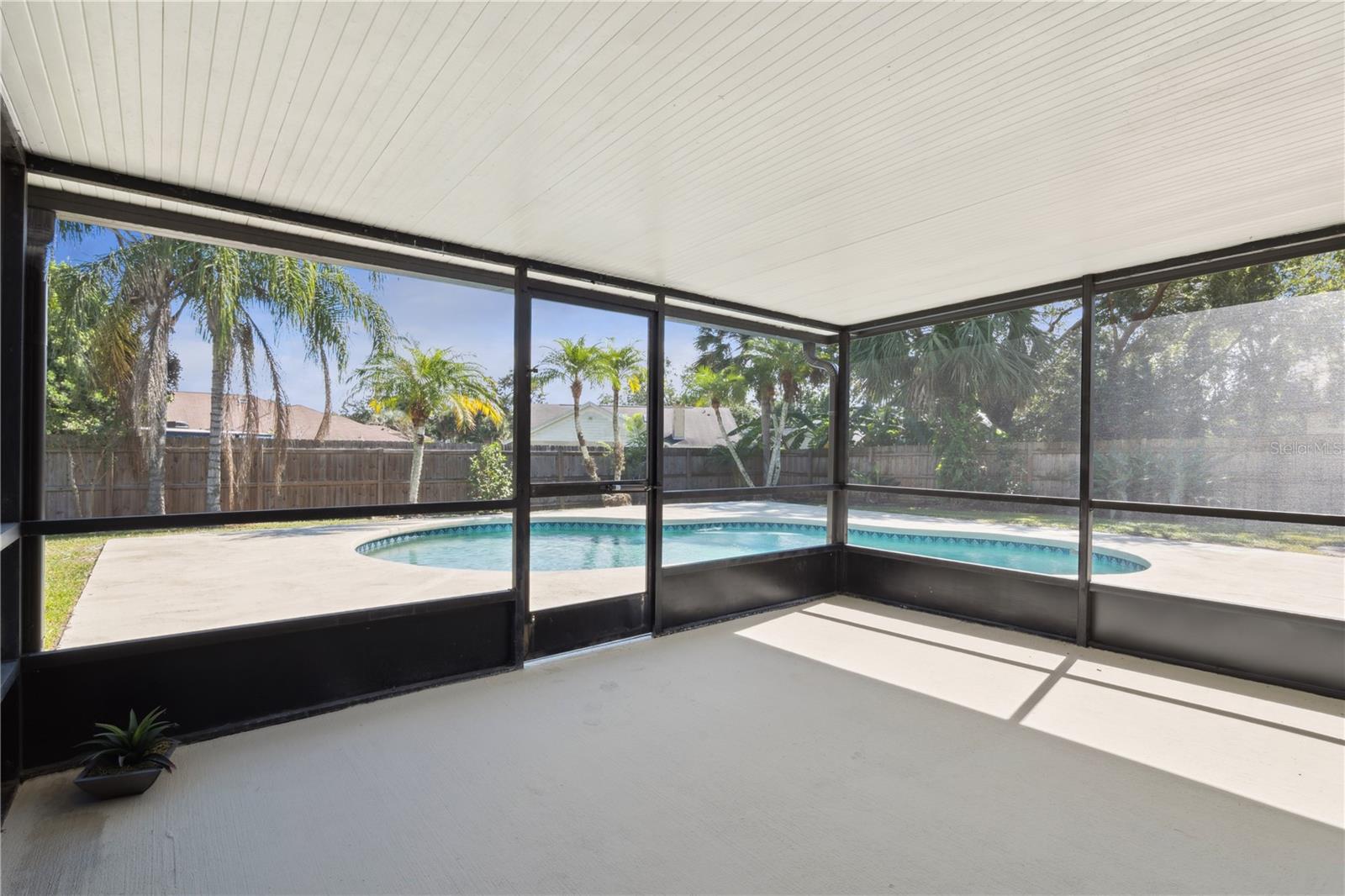 Image 30 of 40 For 3015 Riviera Bay Court