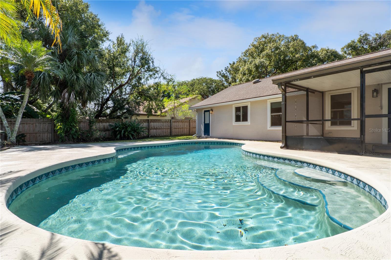 Image 31 of 40 For 3015 Riviera Bay Court