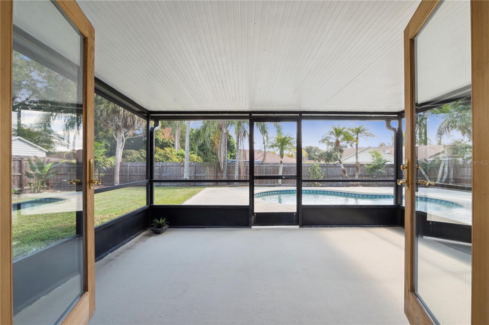 Image 4 of 40 For 3015 Riviera Bay Court