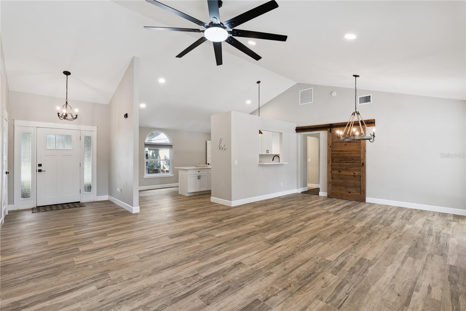 Image 6 of 40 For 3015 Riviera Bay Court