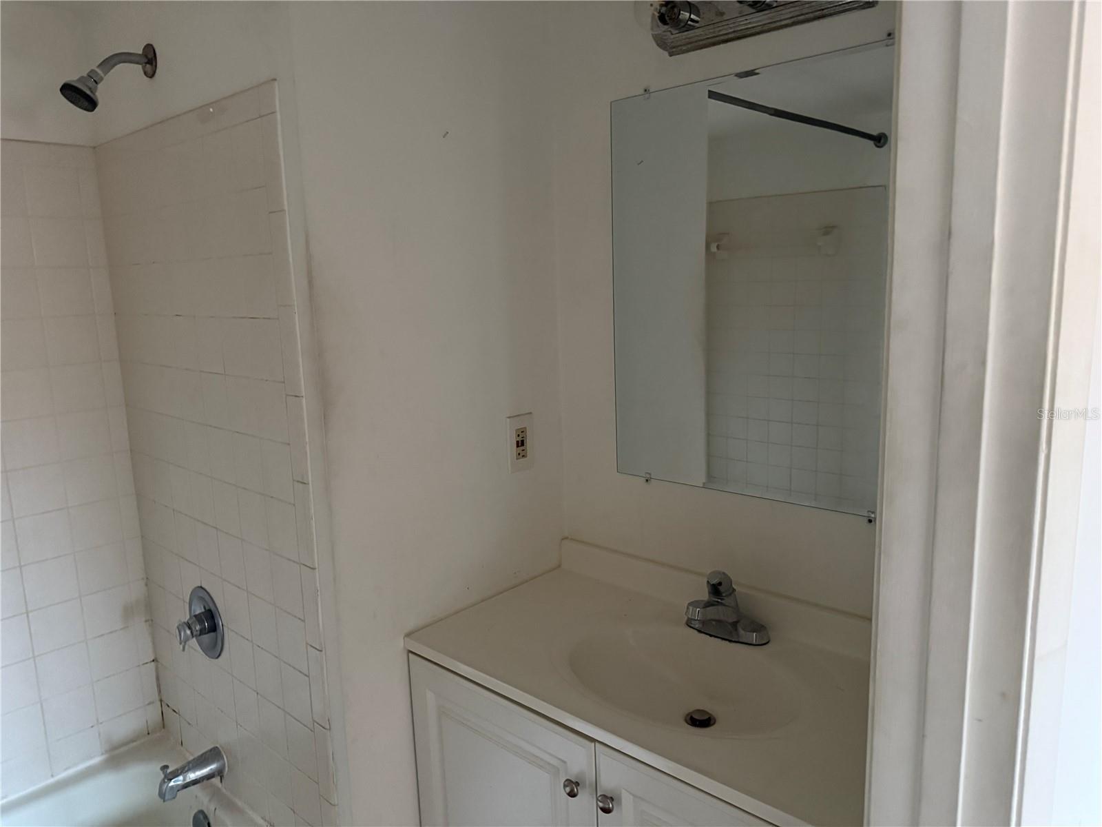 Image 14 of 15 For 238 Chandler Street 101