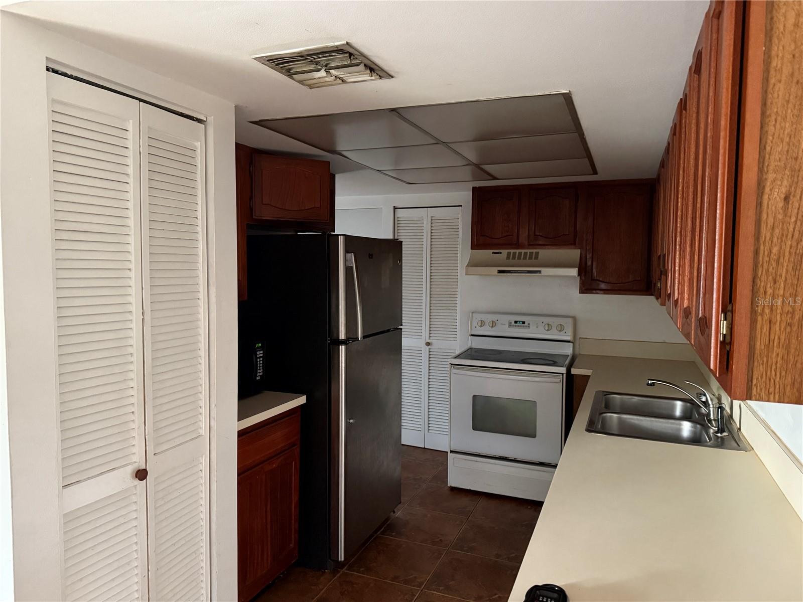 Image 4 of 15 For 238 Chandler Street 101