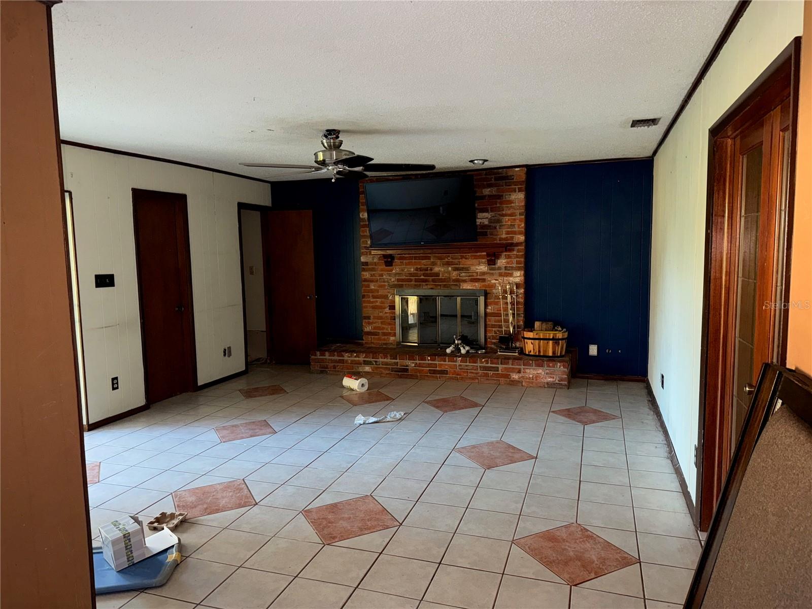 Image 3 of 8 For 10616 Godfrey Lane