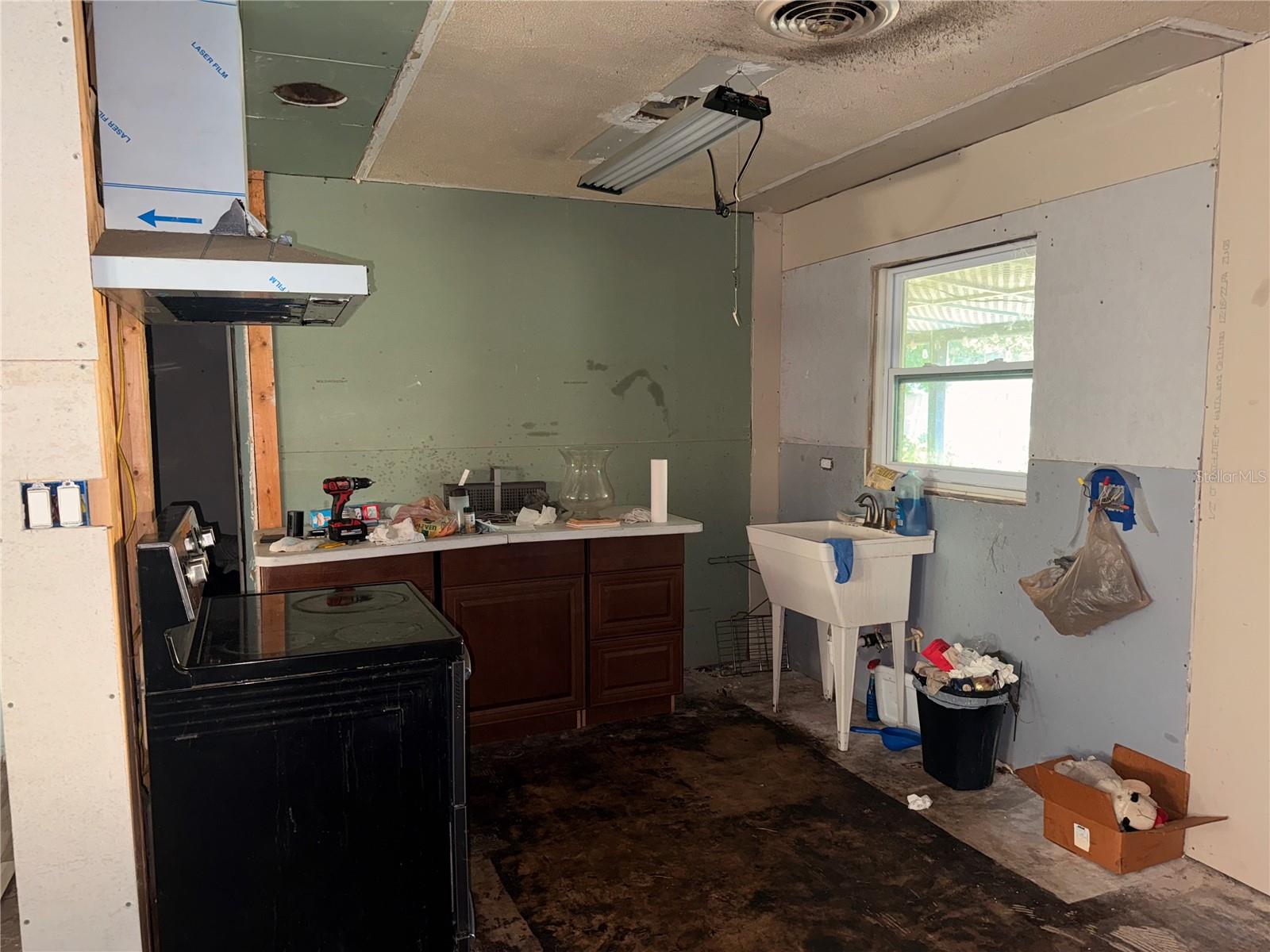 Image 4 of 8 For 10616 Godfrey Lane