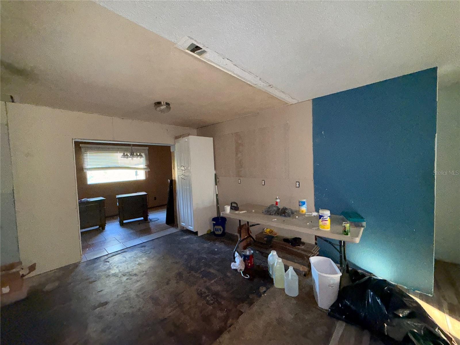 Image 5 of 8 For 10616 Godfrey Lane