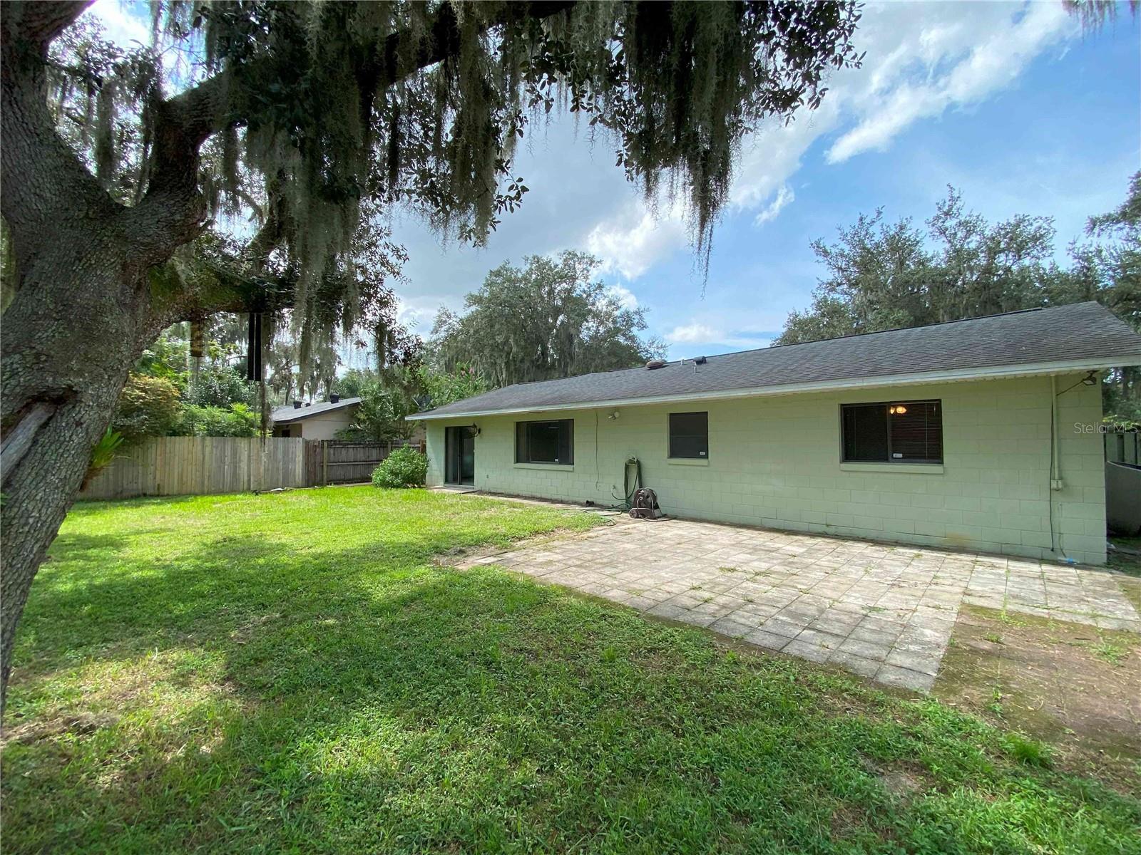 Image 22 of 23 For 9430 Lake Douglas Place