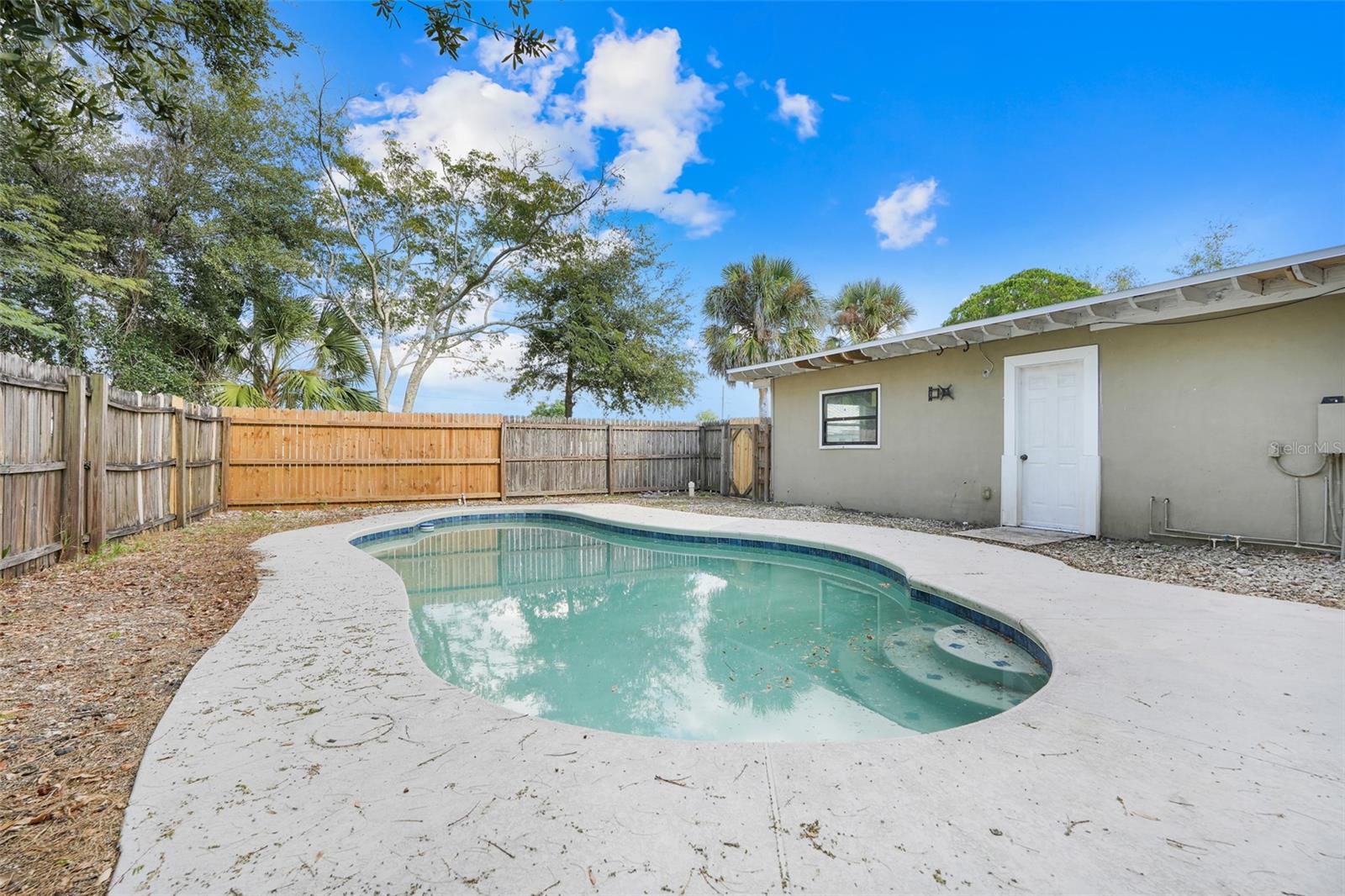 Image 33 of 42 For 1510 Hollis Drive