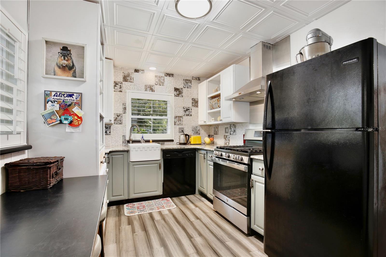 Image 10 of 34 For 354 Monroe Avenue