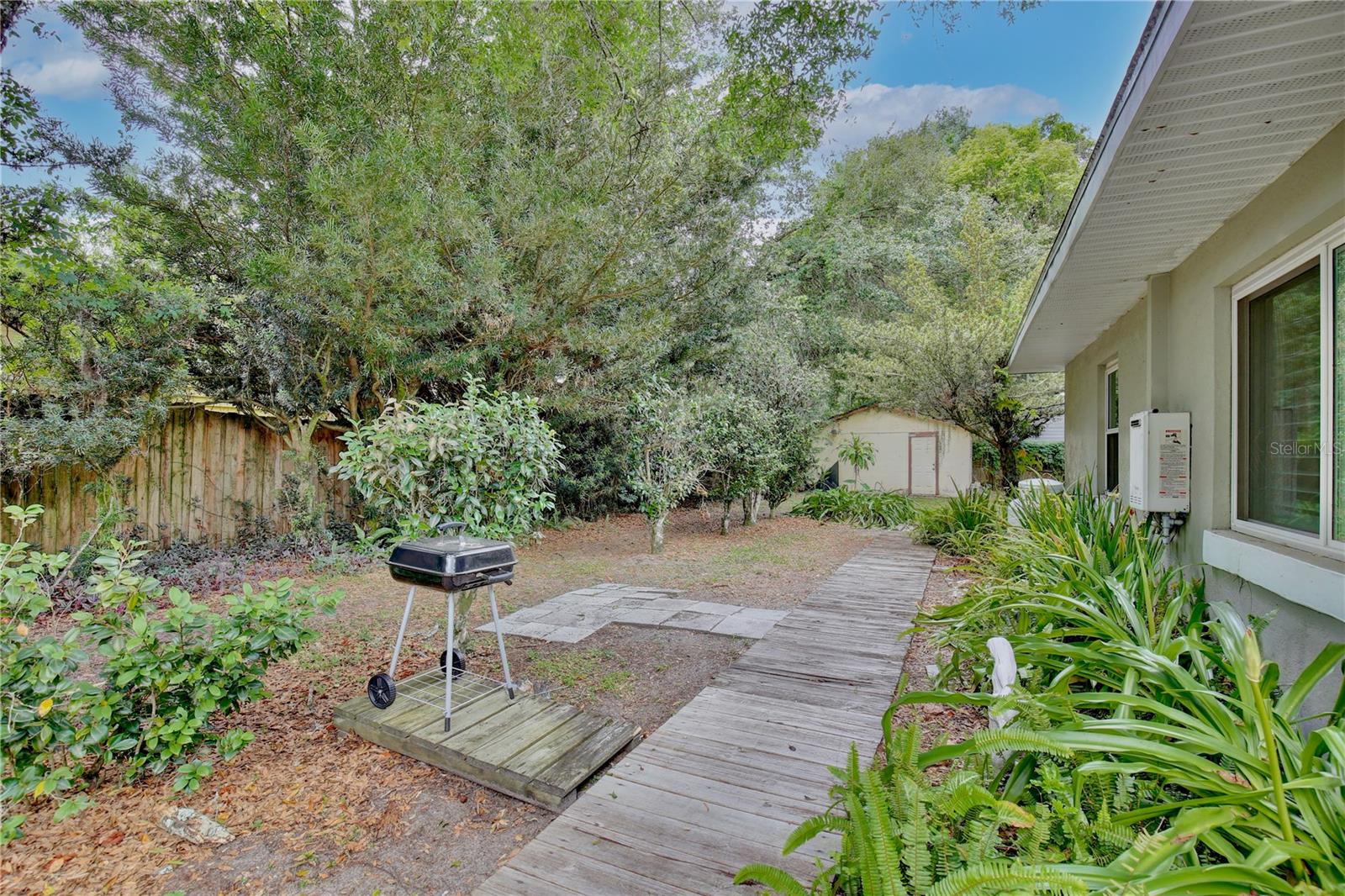 Image 27 of 34 For 354 Monroe Avenue