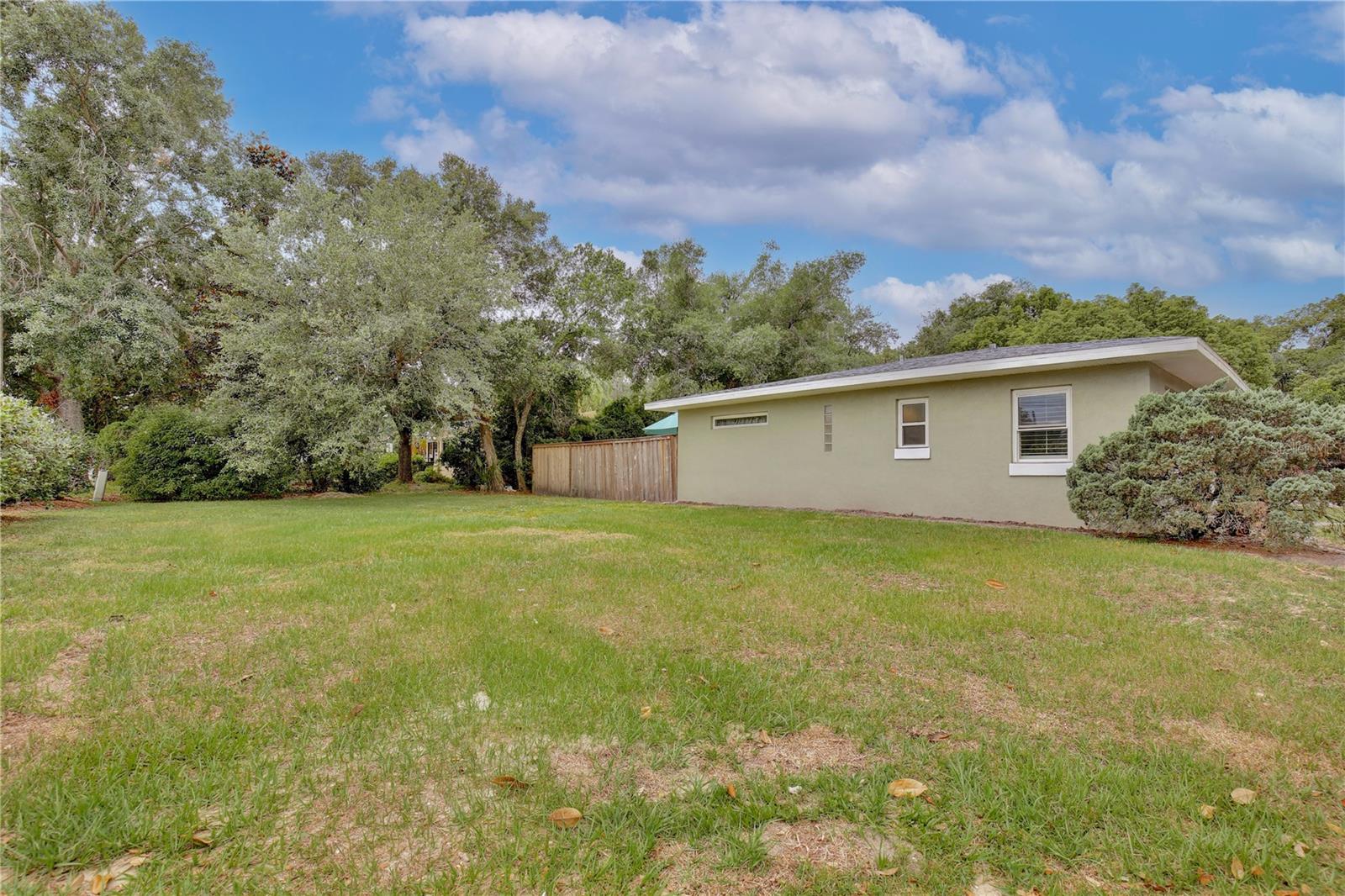 Image 4 of 34 For 354 Monroe Avenue