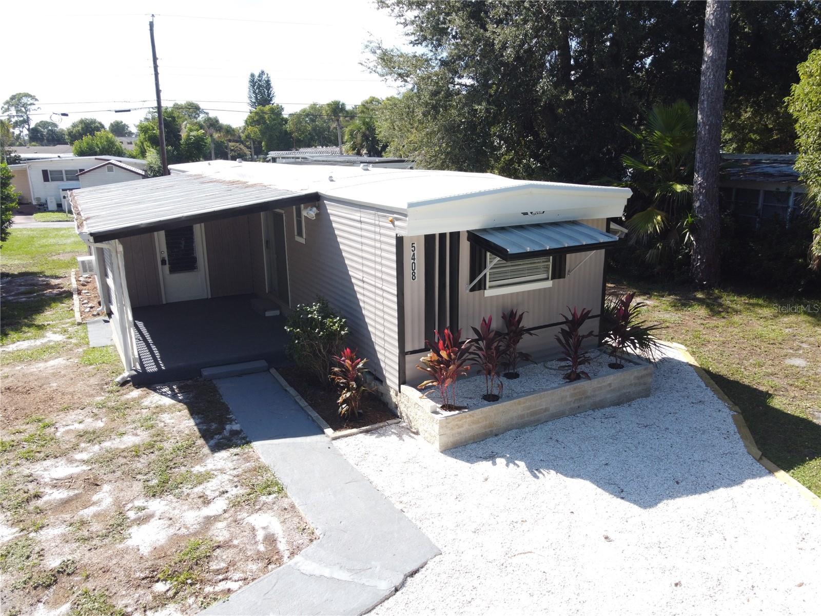 Image 2 of 35 For 5408 Pineland Avenue