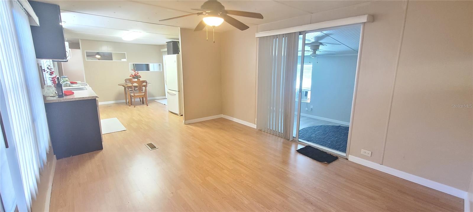 Image 5 of 35 For 5408 Pineland Avenue