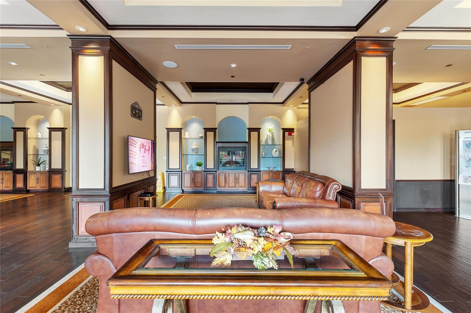 Image 34 of 66 For 8100 Resort Vlg Drive 2204