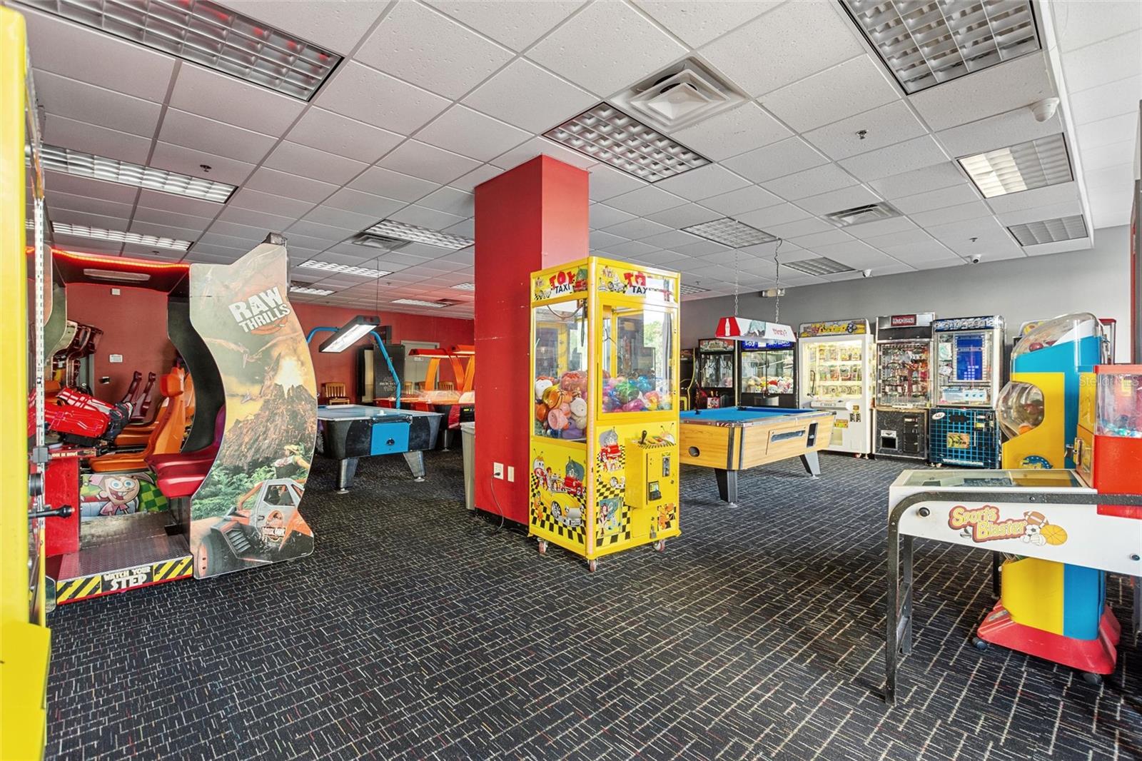 Image 36 of 66 For 8100 Resort Vlg Drive 2204