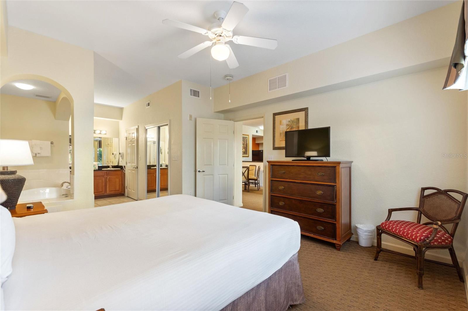 Image 55 of 66 For 8100 Resort Vlg Drive 2204