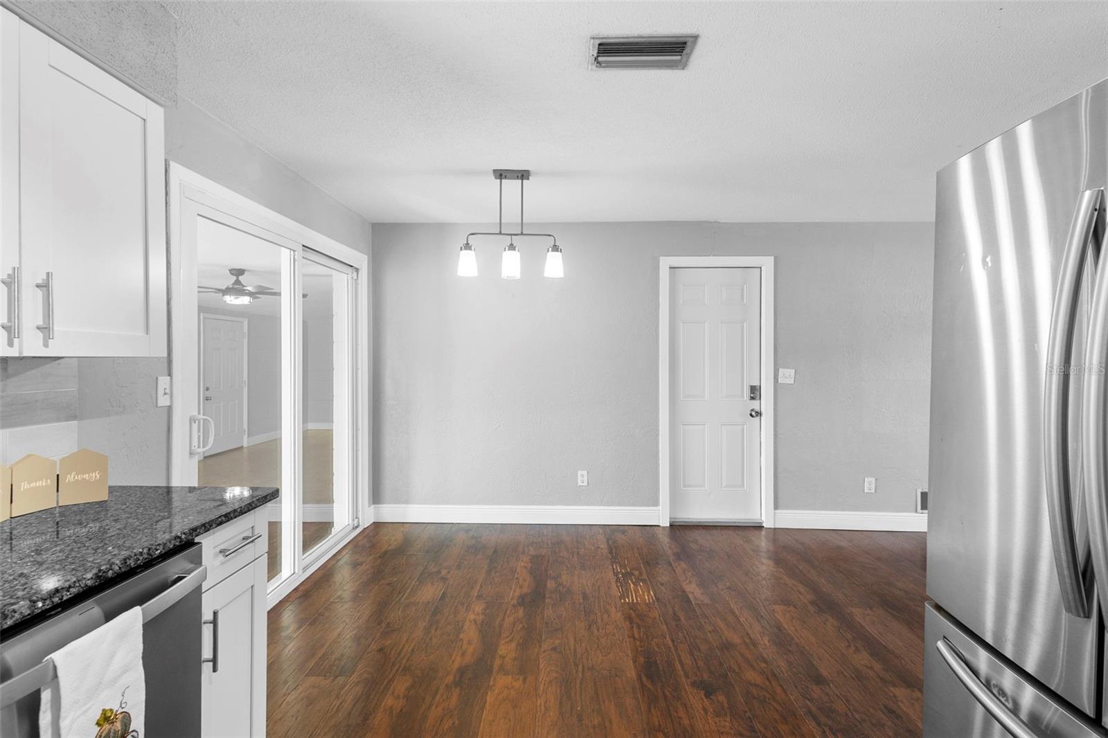 Image 16 of 48 For 1617 Paradise Lane