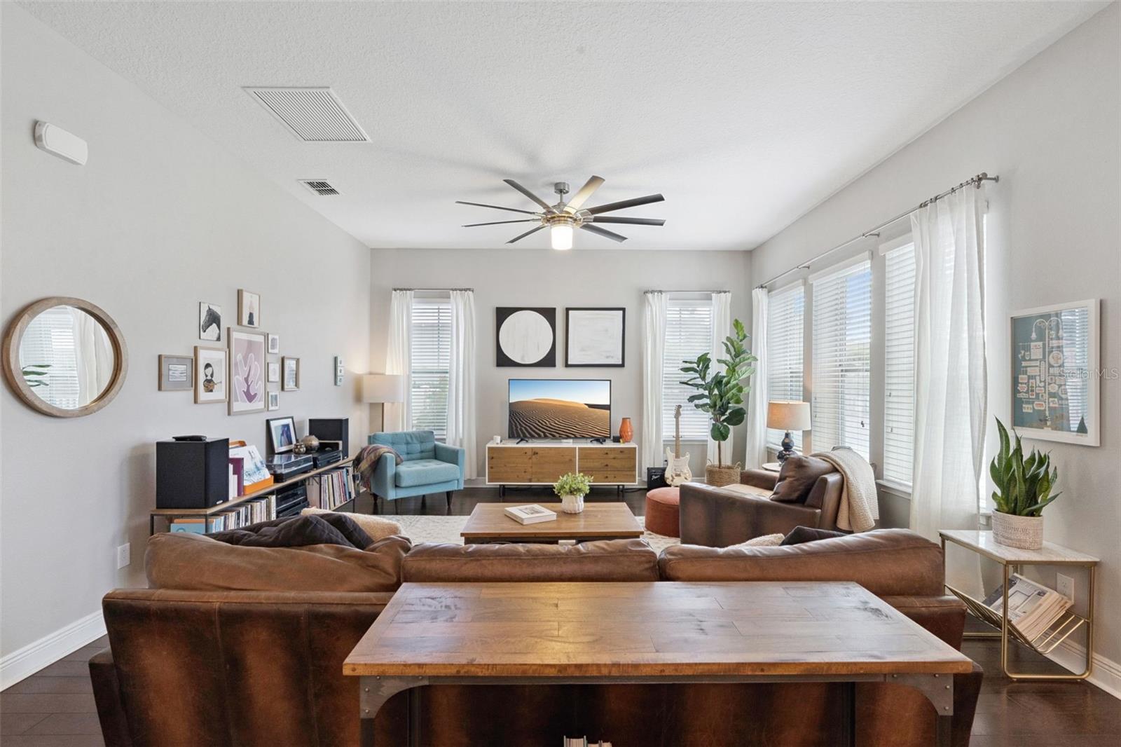 Image 12 of 38 For 862 Oakland Park Boulevard