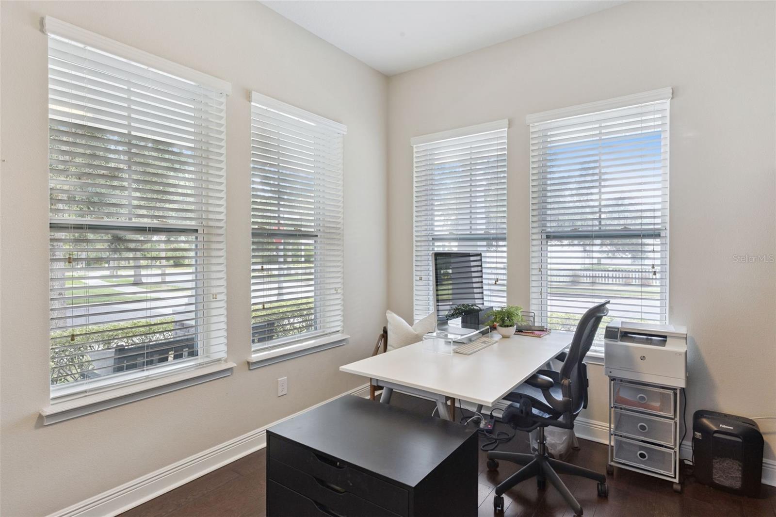 Image 4 of 38 For 862 Oakland Park Boulevard