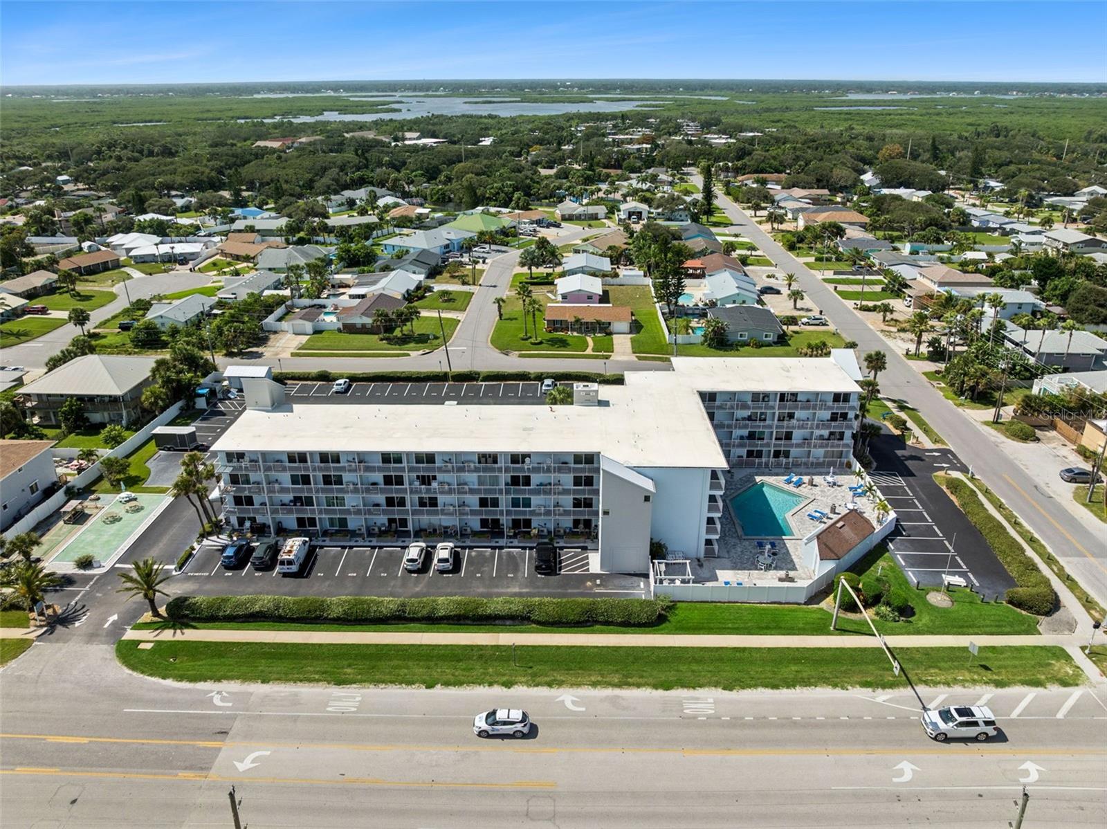 Image 10 of 46 For 3700 Atlantic Avenue 206