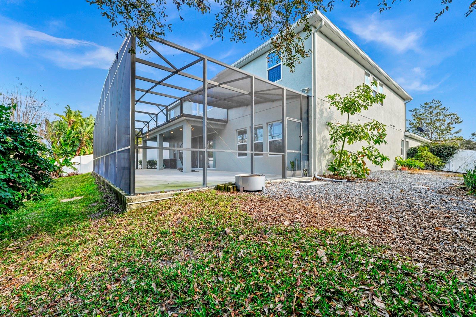 Image 22 of 25 For 15558 Sandfield Loop