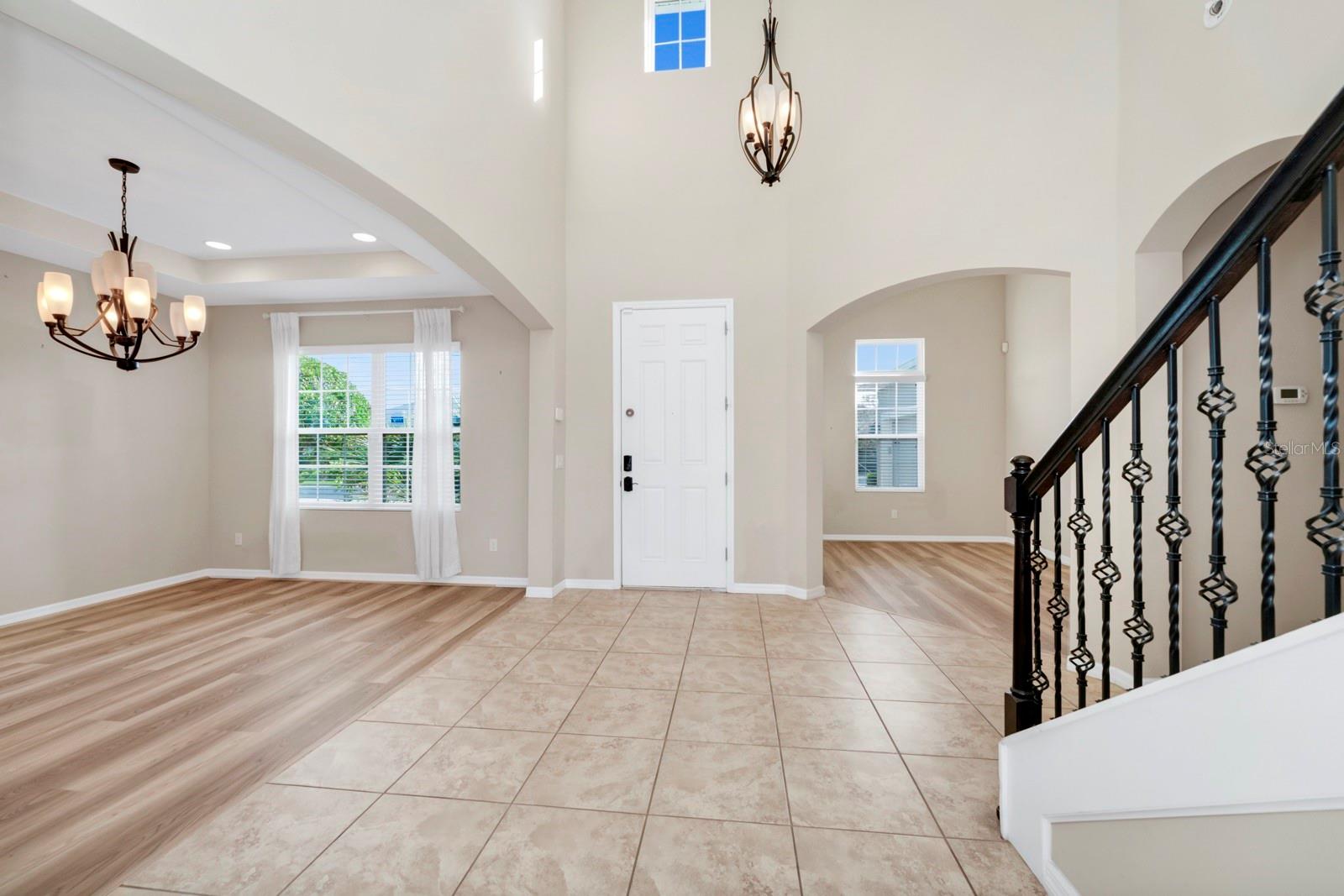 Image 3 of 25 For 15558 Sandfield Loop