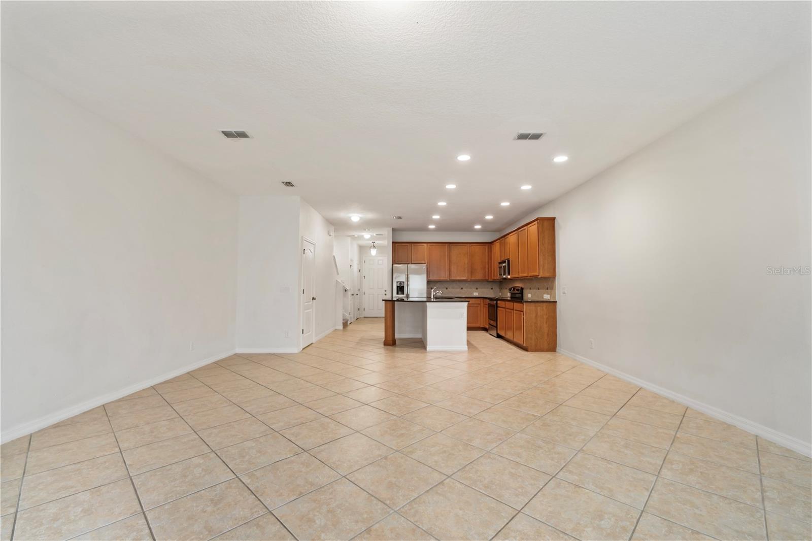 Image 5 of 21 For 7440 Leighside Drive