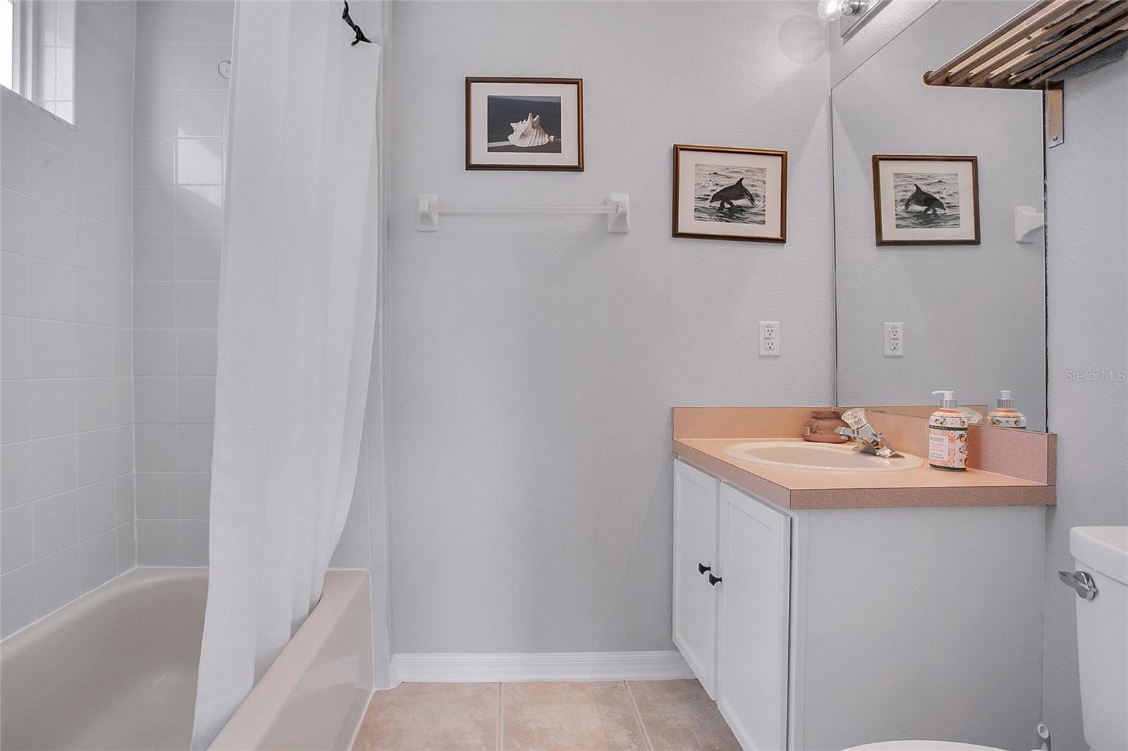 Image 16 of 49 For 13256 Heming Way
