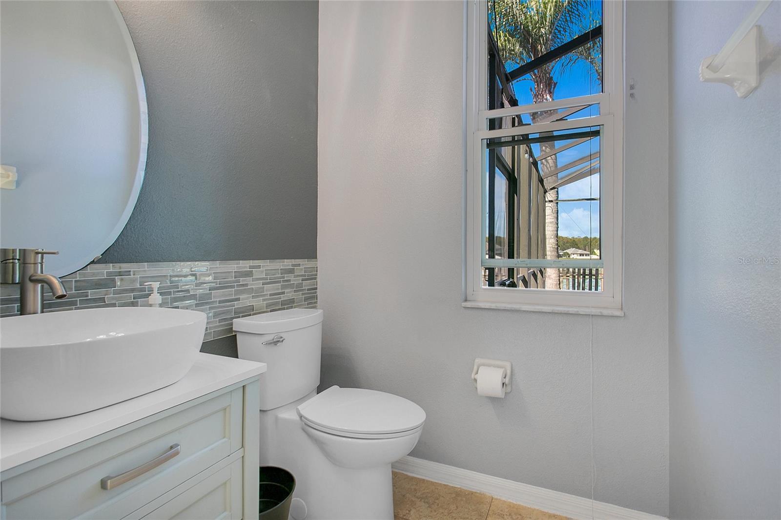 Image 19 of 49 For 13256 Heming Way