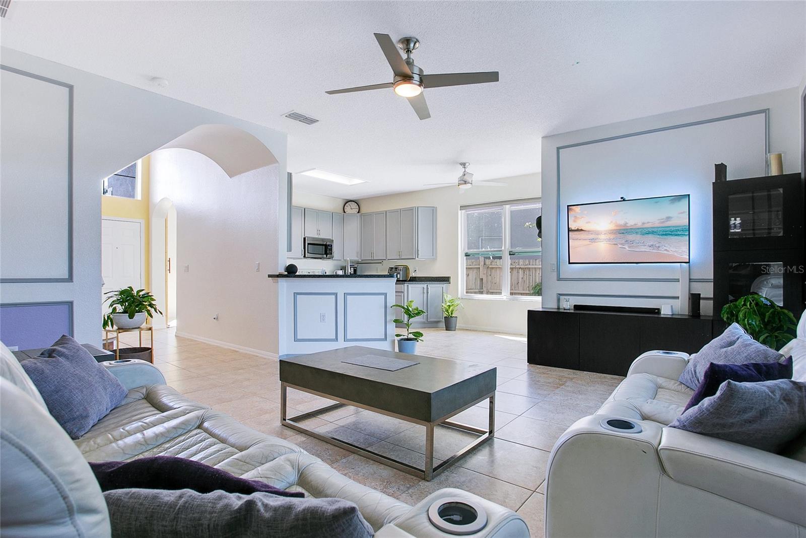 Image 3 of 49 For 13256 Heming Way