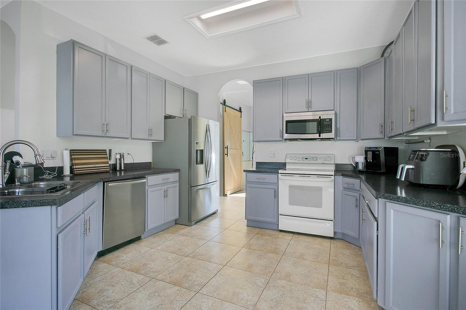 Image 8 of 49 For 13256 Heming Way