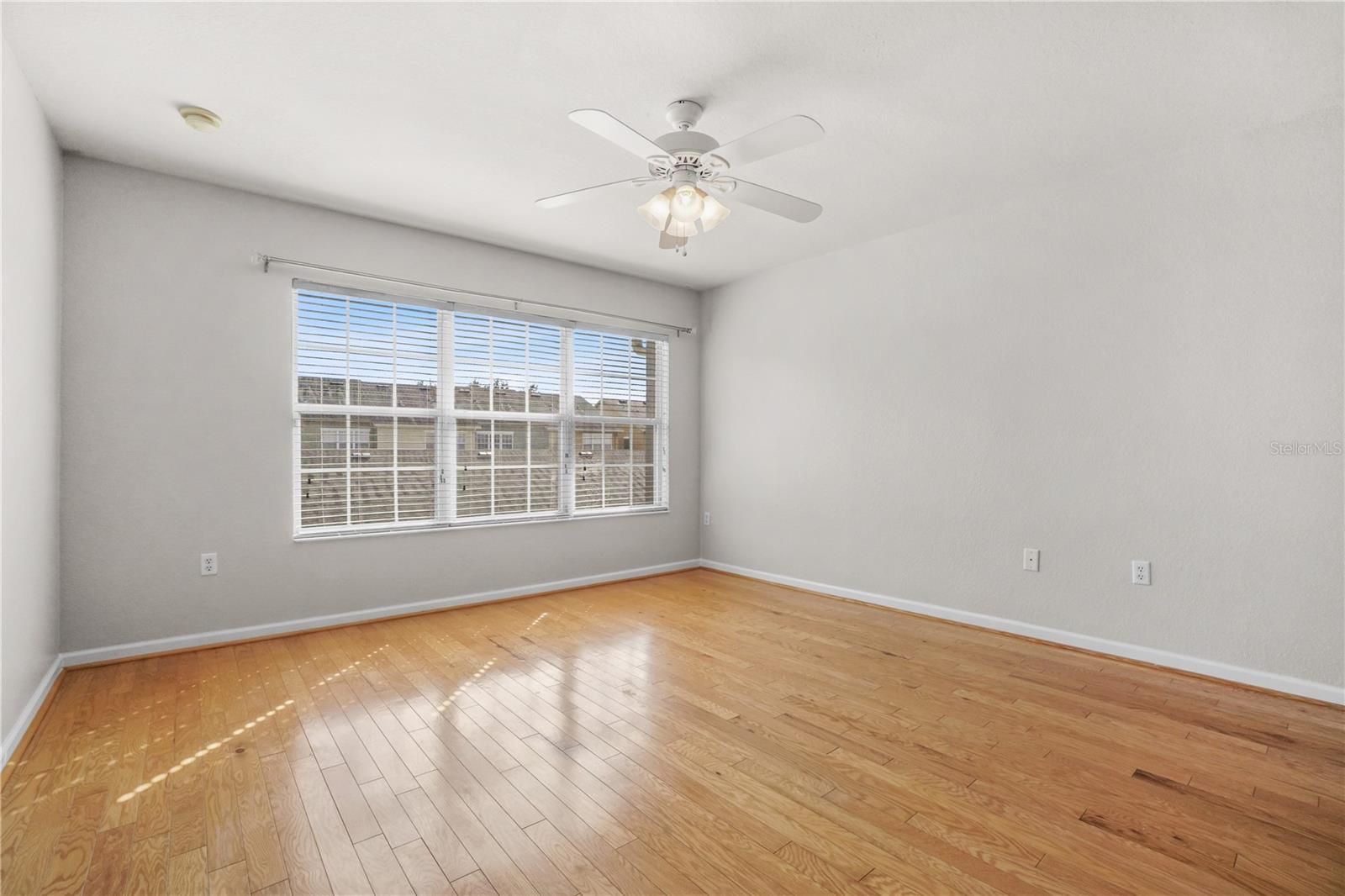 Image 20 of 44 For 7711 Fairgrove Avenue