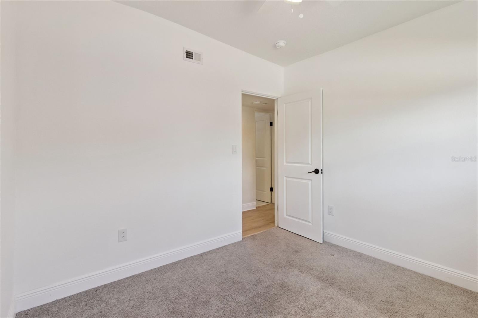 Image 30 of 37 For 4515 Seils Way