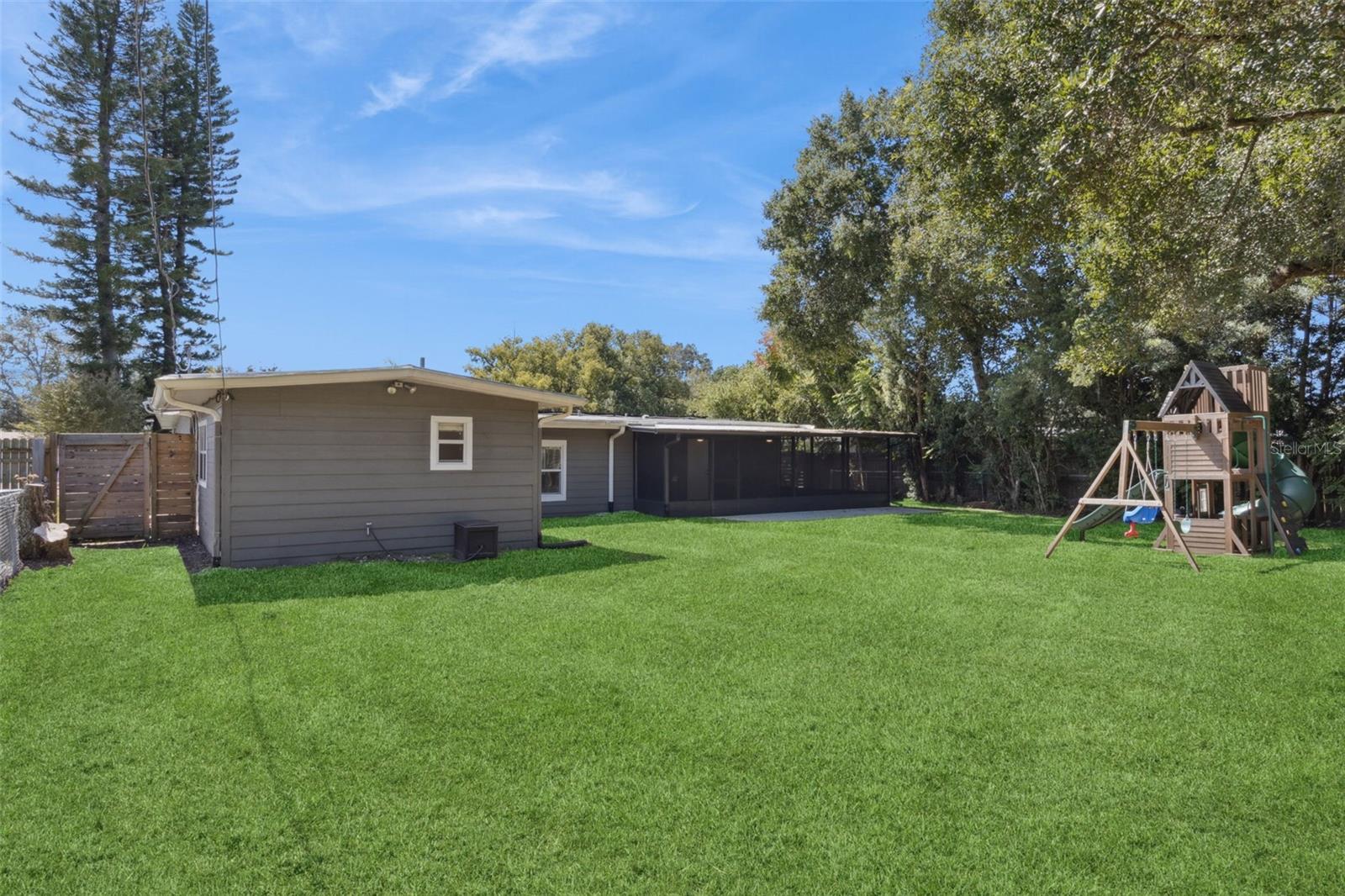 Image 32 of 37 For 4515 Seils Way