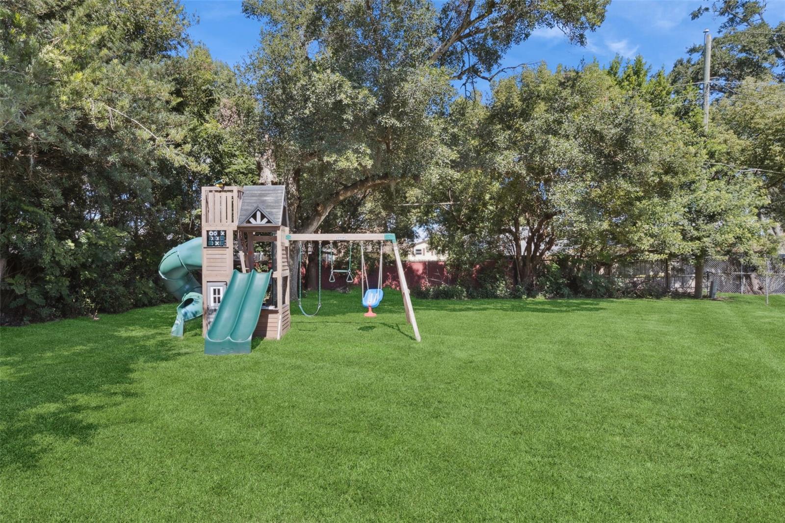 Image 36 of 37 For 4515 Seils Way