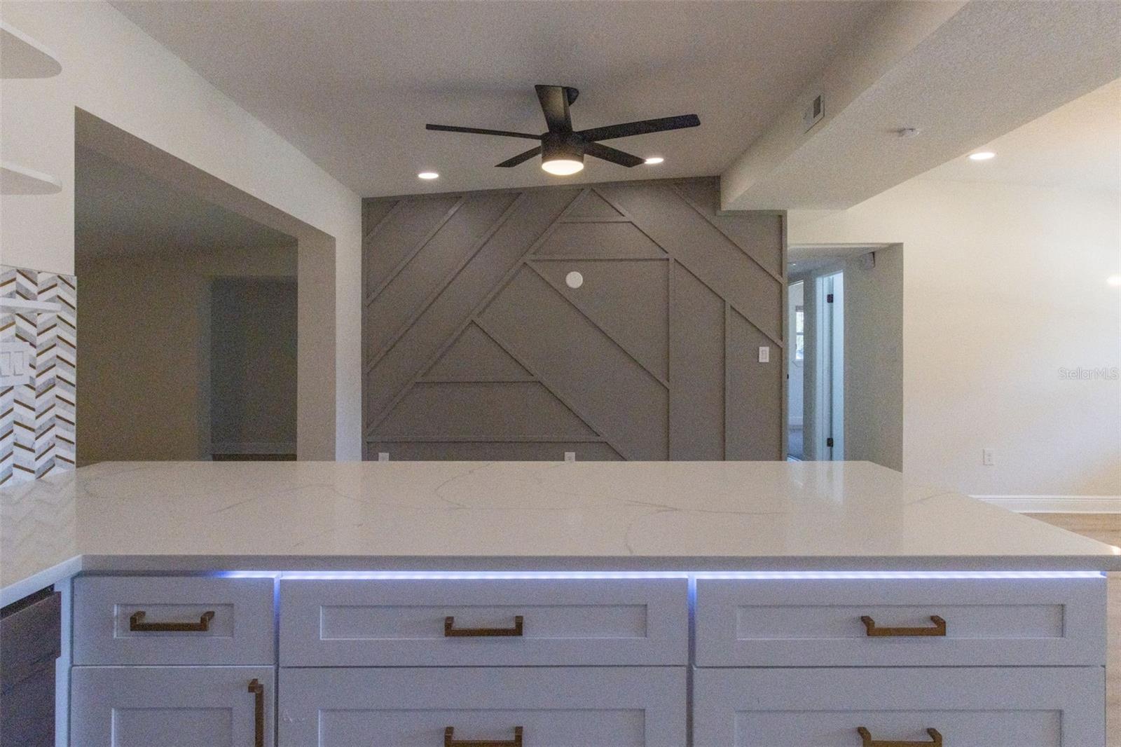 Image 7 of 37 For 4515 Seils Way