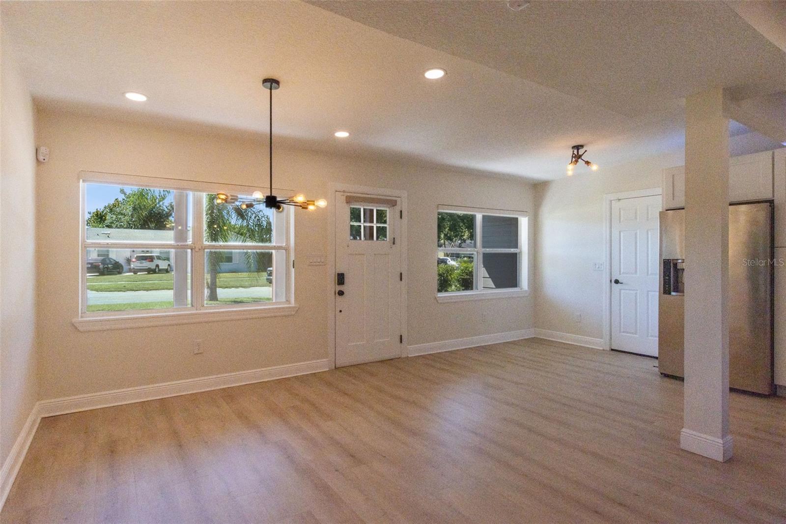 Image 9 of 37 For 4515 Seils Way