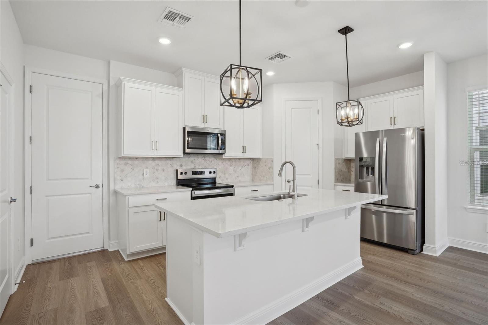 Image 12 of 37 For 16484 Silver Brook Way