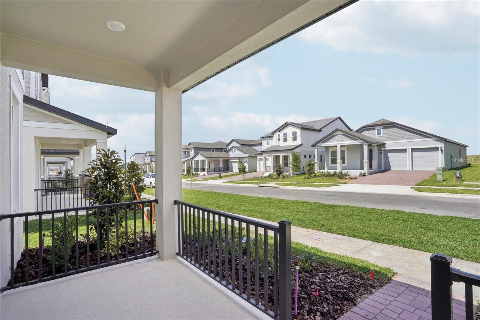 Image 5 of 37 For 16484 Silver Brook Way