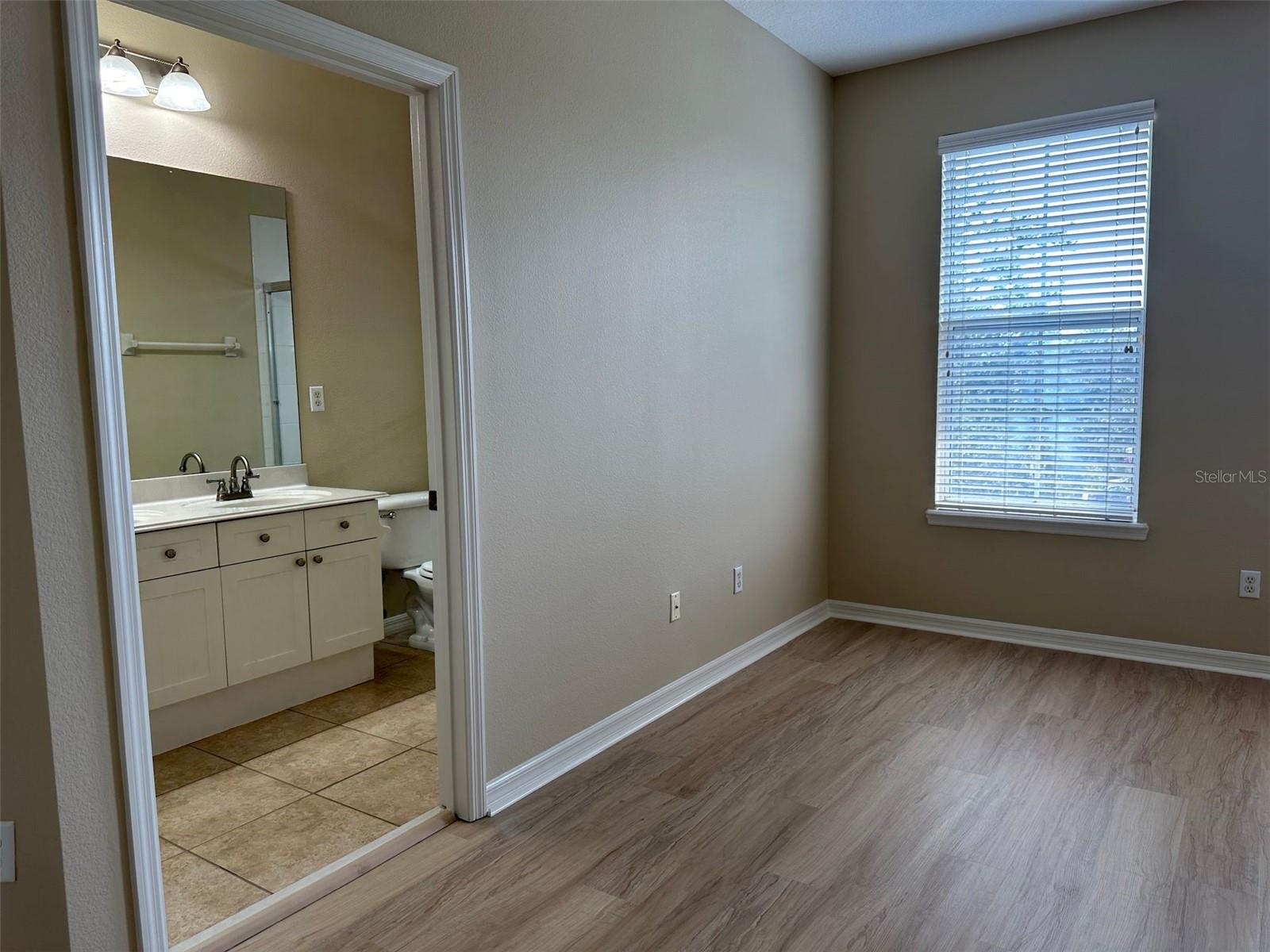 Image 14 of 31 For 11446 Jasper Kay Terrace 303