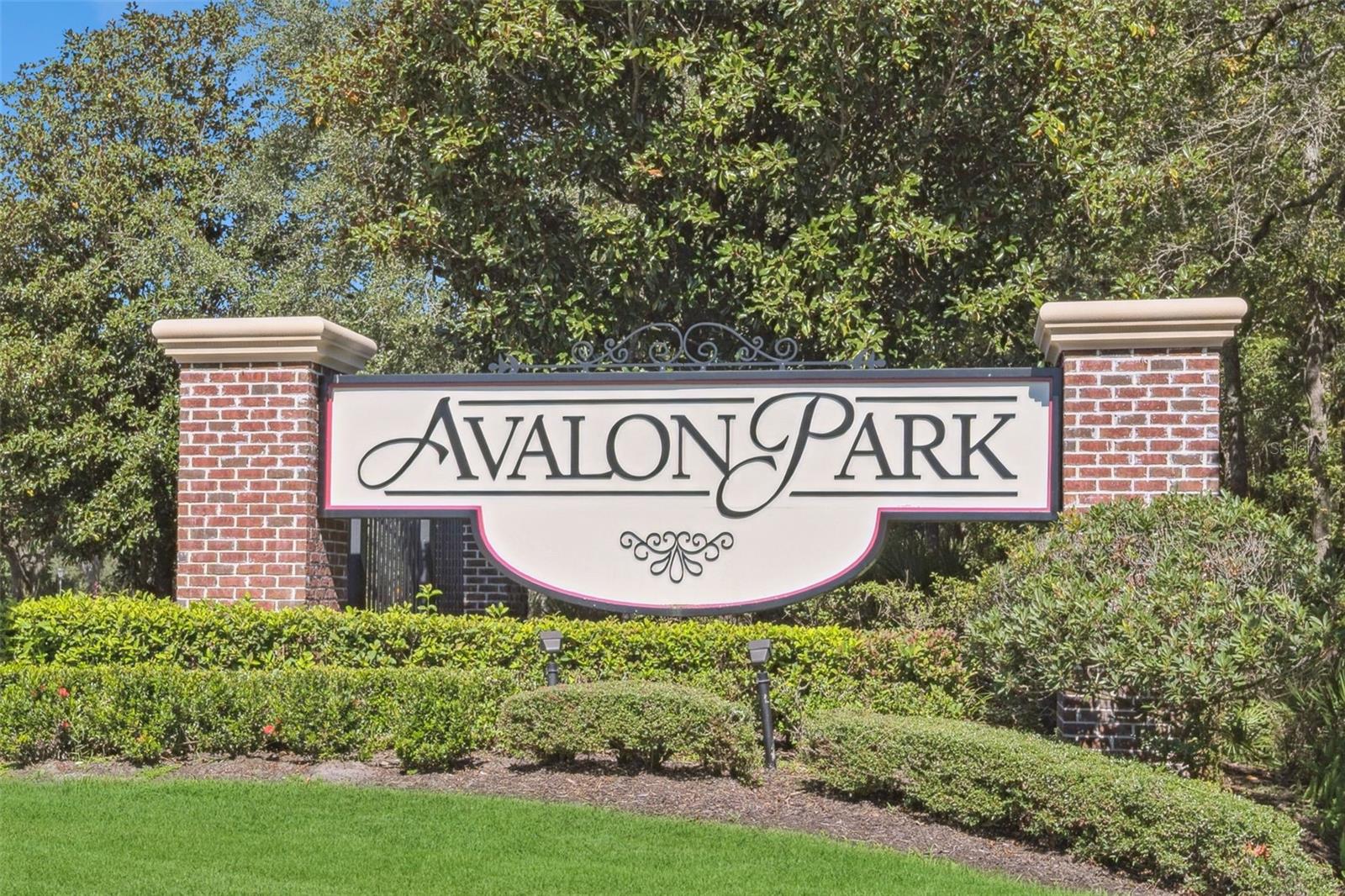 Image 37 of 46 For 3984 Avalon Park West Boulevard