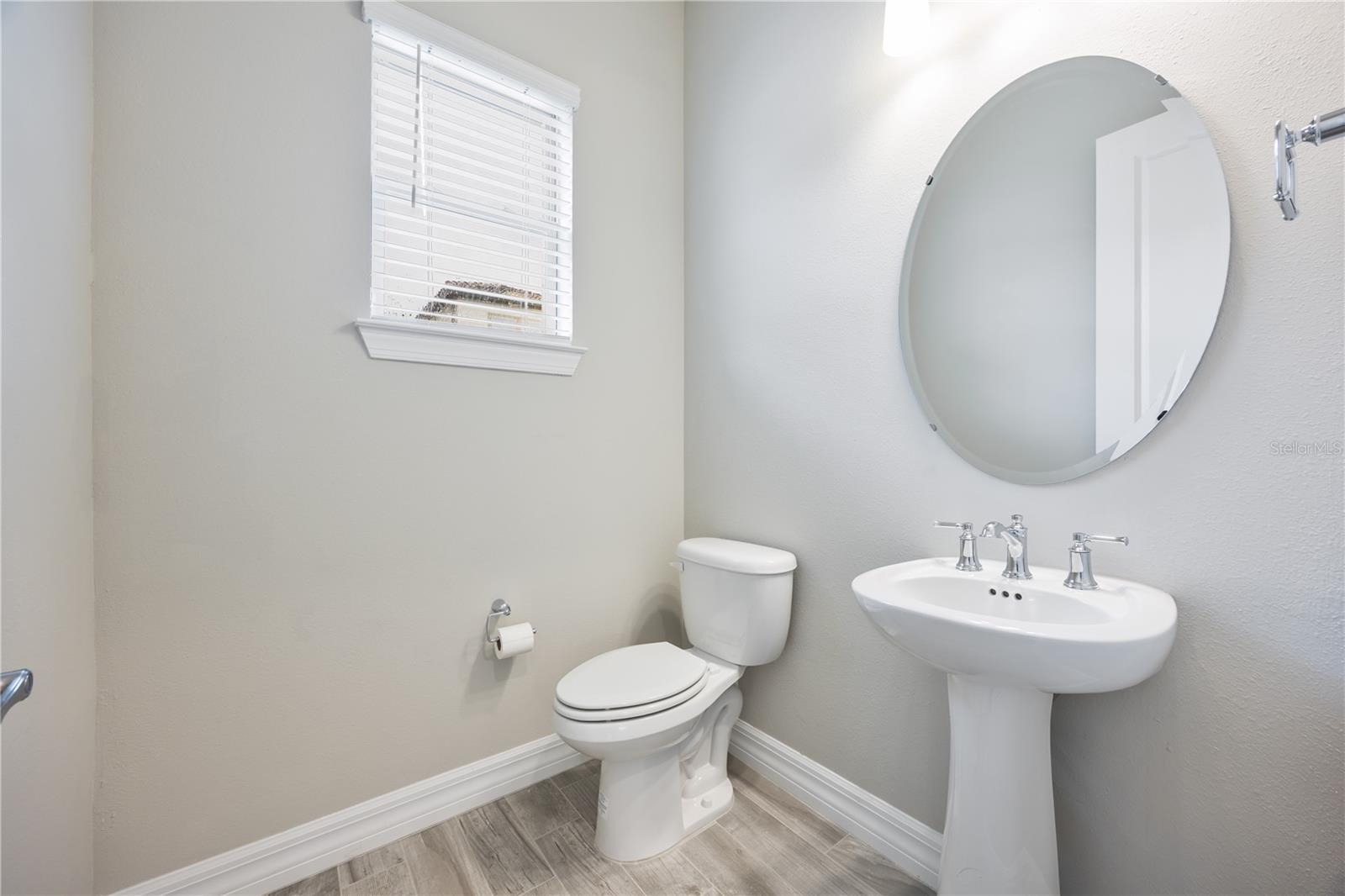 Image 14 of 37 For 8077 Leaf Grove Circle