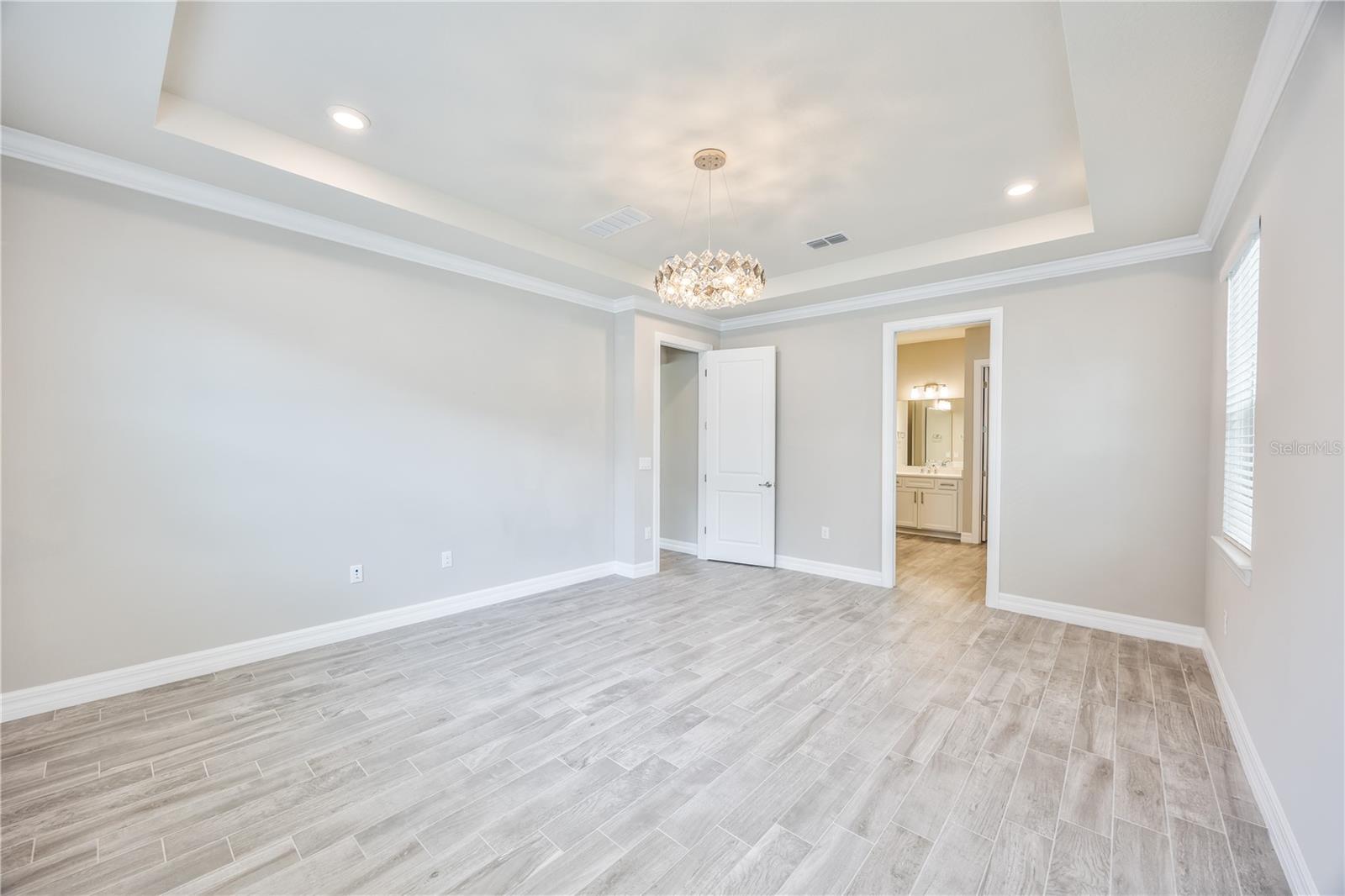 Image 16 of 37 For 8077 Leaf Grove Circle