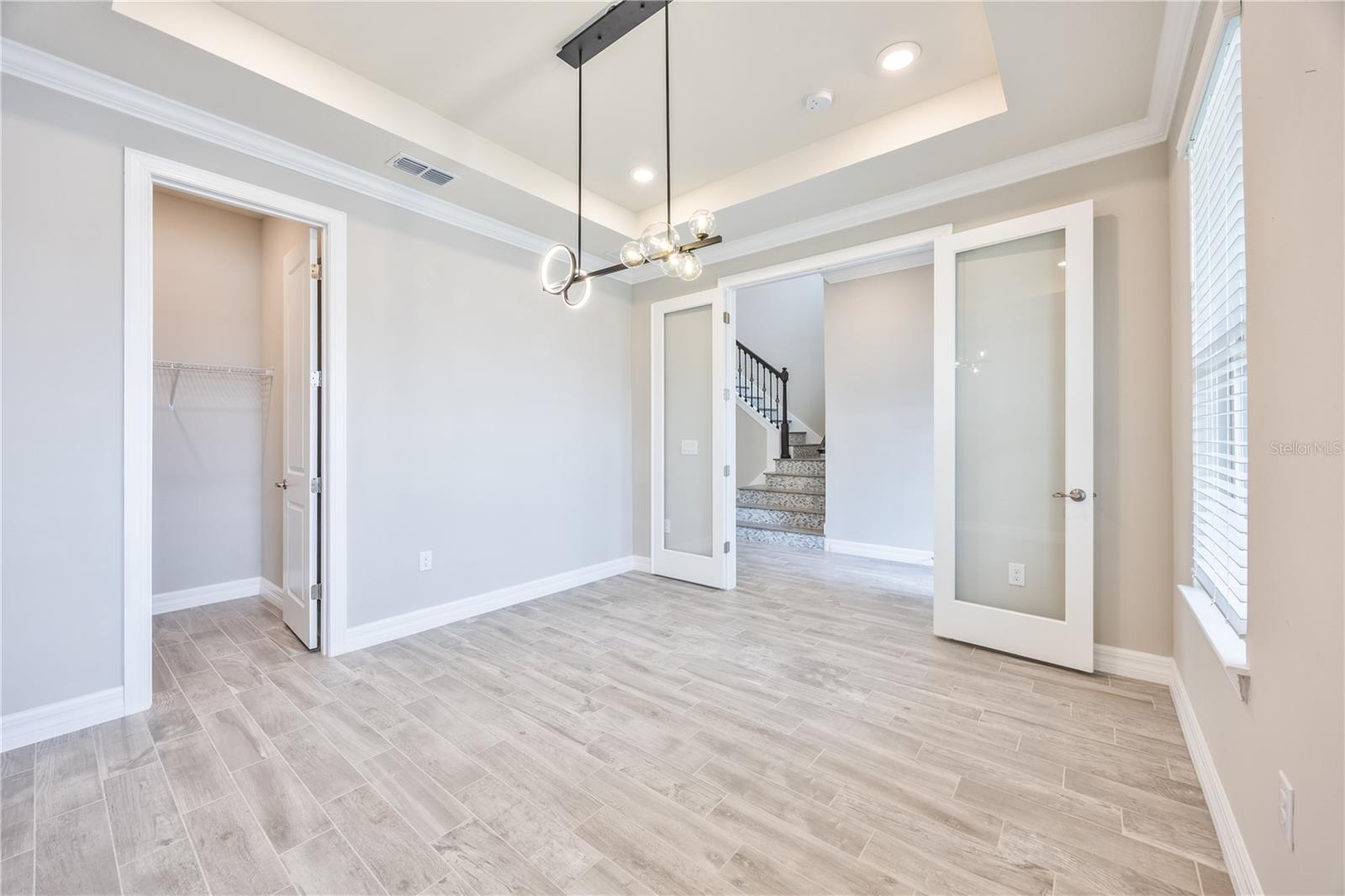 Image 21 of 37 For 8077 Leaf Grove Circle